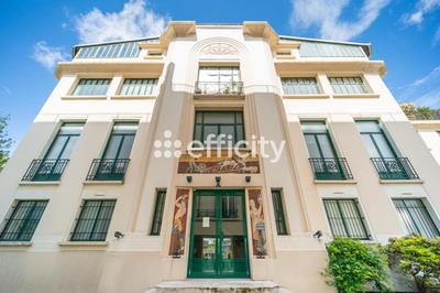 Loft - 110 m² - 6 pièces