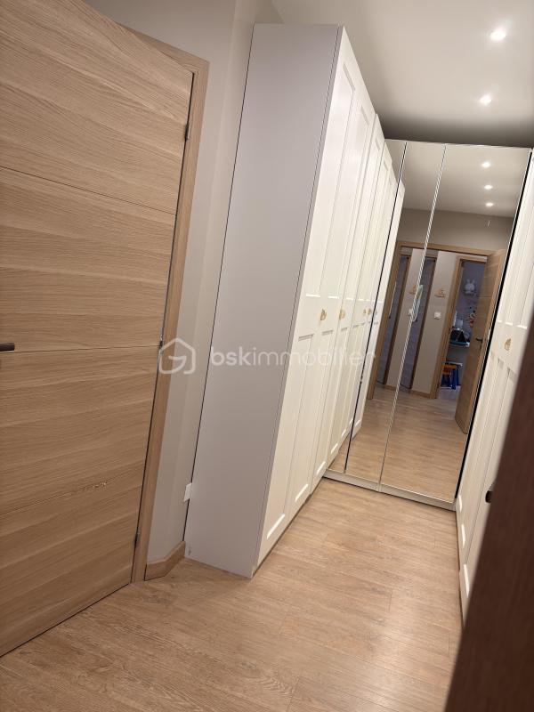 Pavillon - 180 m² - 8 pièces