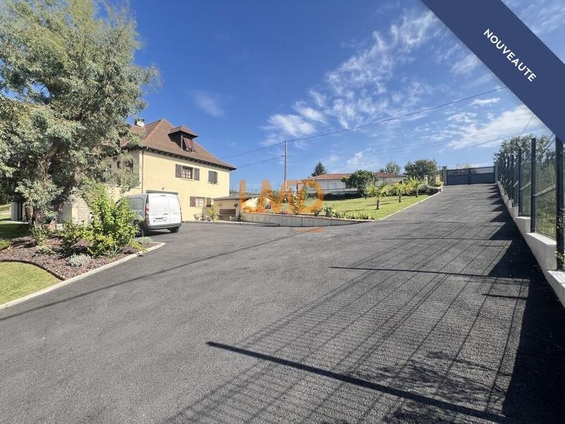 Villa - 275 m² - 11 pièces