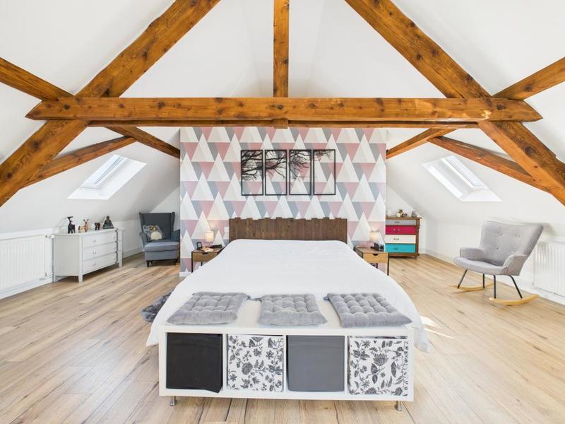 Maison - 202 m² - 5 pièces