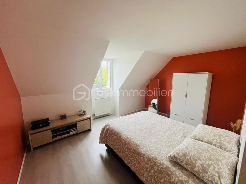 Maison traditionnelle - 151 m² - 6 pièces