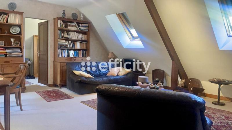 Maison - 180 m² - 7 pièces