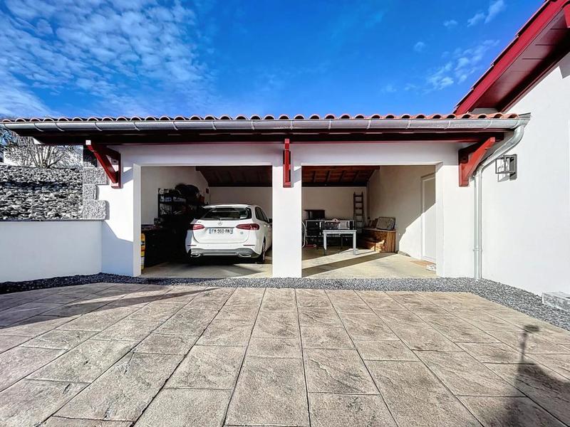 Maison - 183 m² - 5 pièces