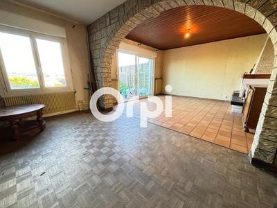 Maison - 85 m² - 4 pièces