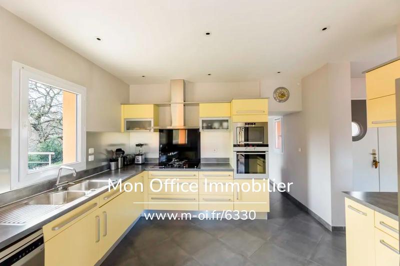 Maison - 175 m² - 5 pièces