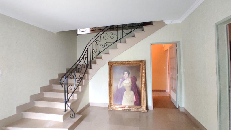 Maison - 222 m² - 6 pièces