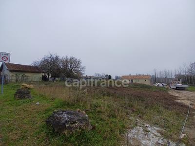 Terrain constructible - 716 m²