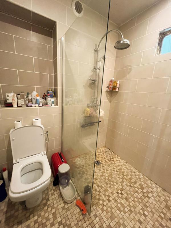 Maison - 232 m² - 8 pièces