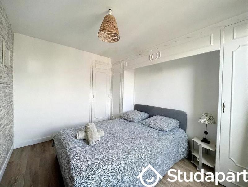 Chambre - 10 m² - 1 pièce