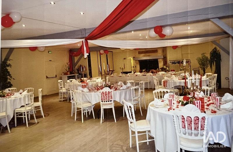 Local commercial - 301 m²