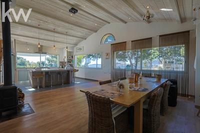 Maison contemporaine - 200 m² - 5 pièces