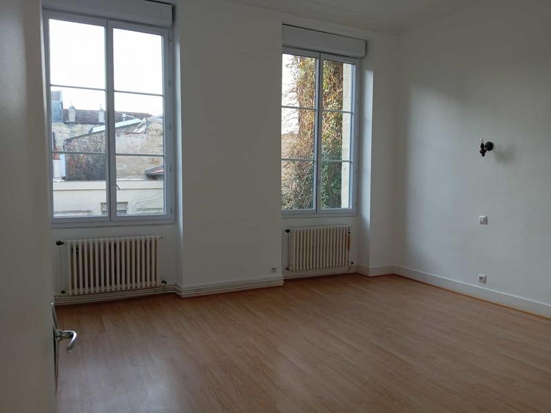 Appartement - 120 m² - 4 pièces