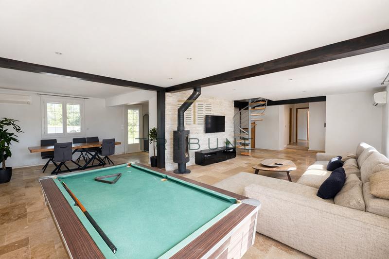 Maison - 160 m² - 6 pièces