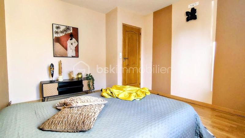 Maison - 96 m² - 5 pièces