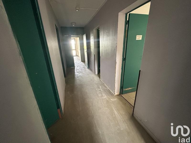 Local commercial - 140 m² - 7 pièces