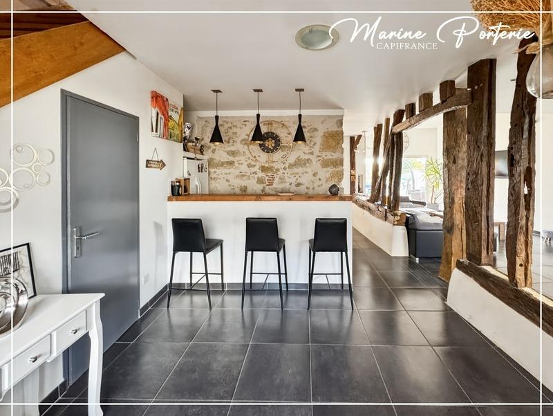 Maison en pierre - 200 m² - 7 pièces