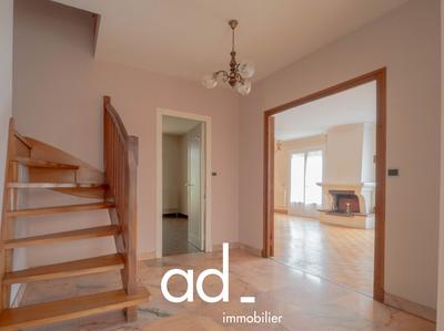 Maison - 107 m² - 4 pièces