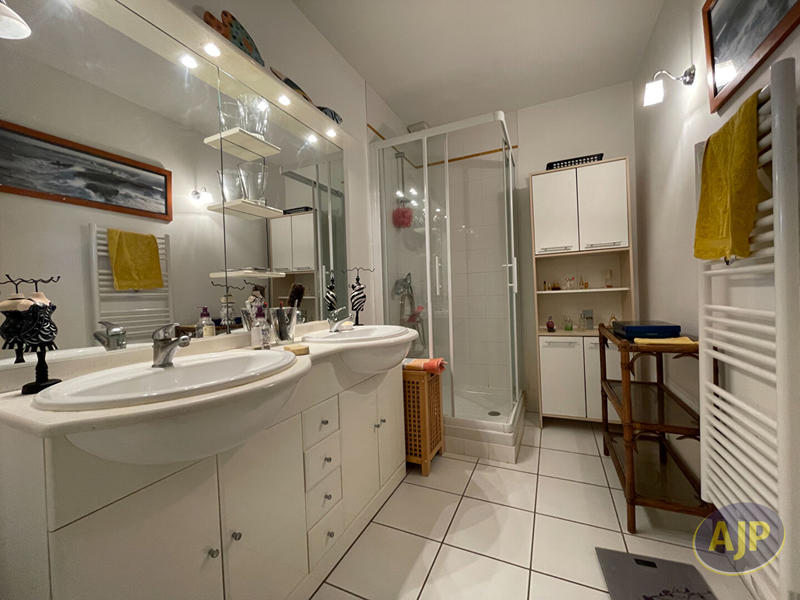 Maison - 122 m² - 5 pièces