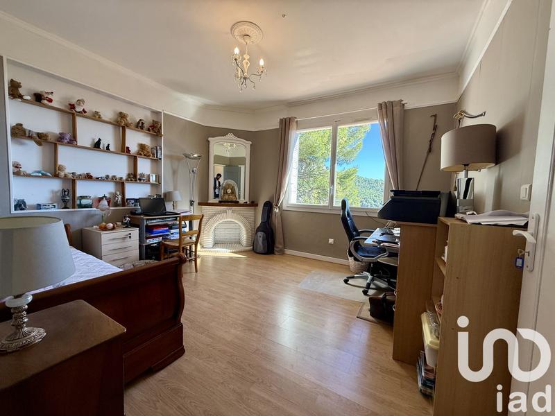 Maison - 161 m² - 5 pièces