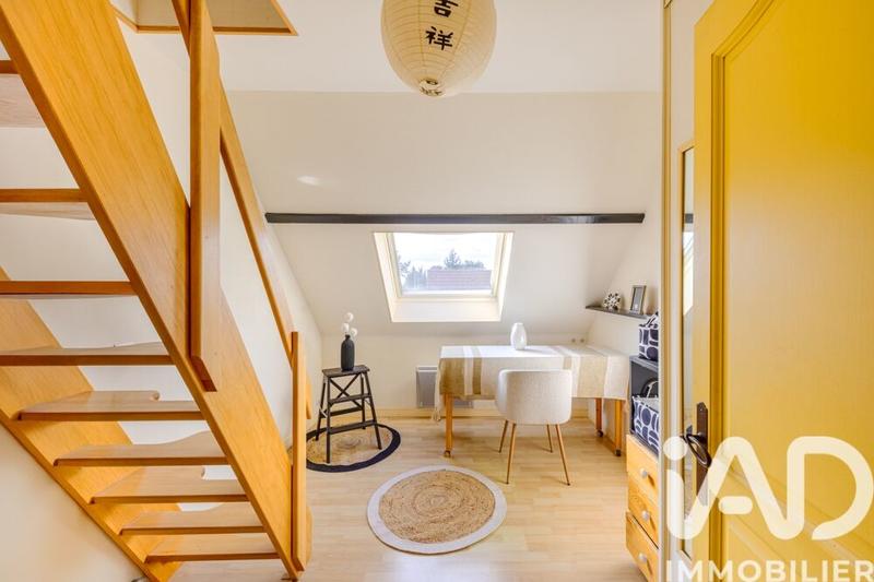 Maison - 136 m² - 9 pièces