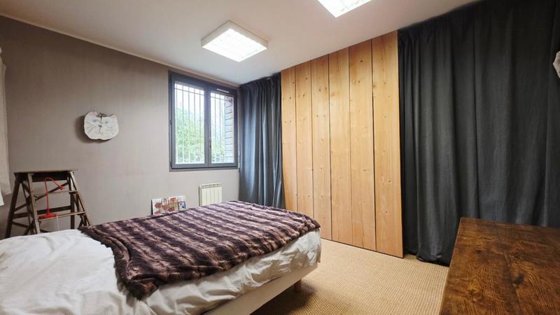 Maison - 401 m² - 6 pièces