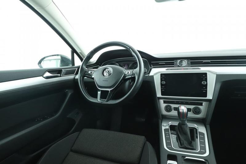 Volkswagen Passat Sw 2.0 Tdi BlueMotion Tech Connect Dsg7 150 ch