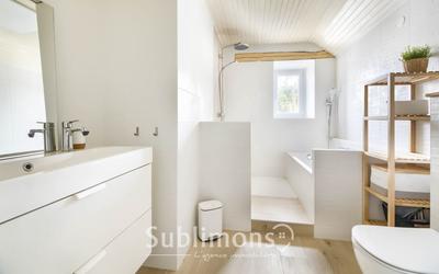 Maison - 121 m² - 5 pièces