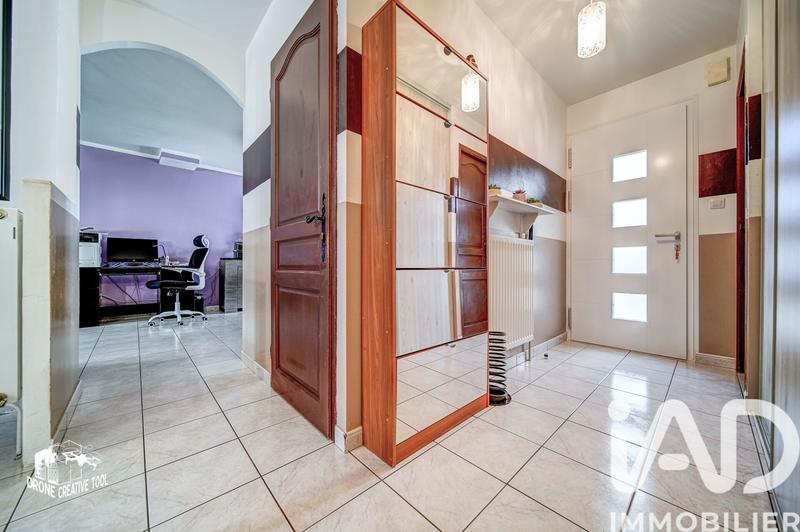 Maison - 100 m² - 5 pièces