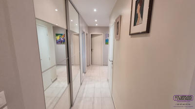 Appartement - 105 m² - 5 pièces