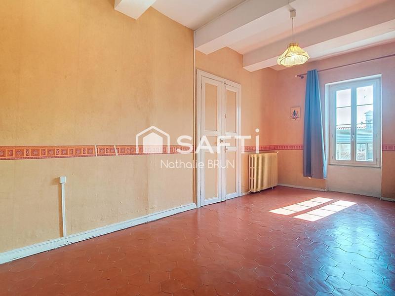 Maison - 240 m² - 5 pièces