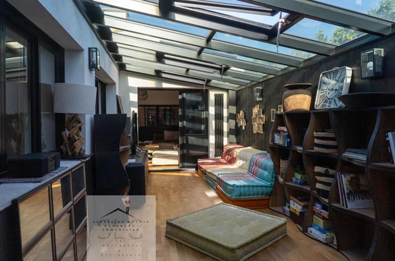 Maison - 174 m² - 8 pièces