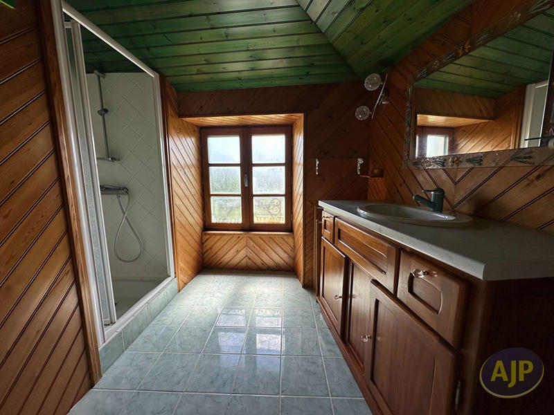 Maison - 176 m² - 6 pièces