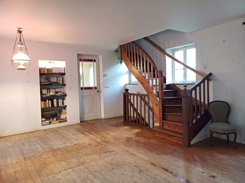 Maison - 139 m² - 7 pièces