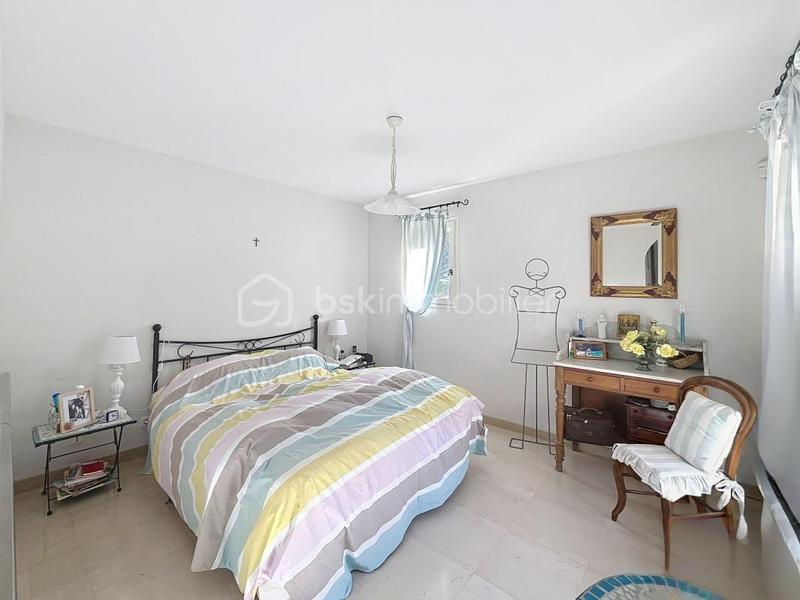 Maison - 180 m² - 7 pièces