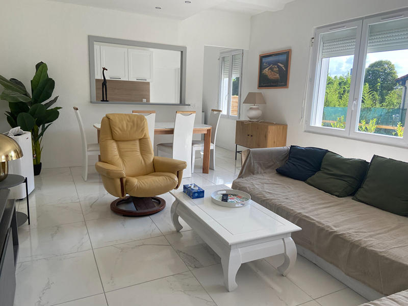 Maison - 93 m² - 4 pièces