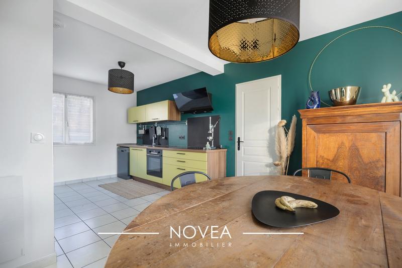 Maison traditionnelle - 102 m² - 5 pièces