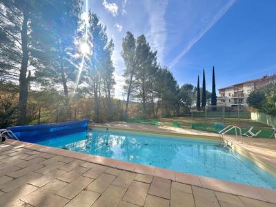 Appartement - 80 m² - 3 pièces