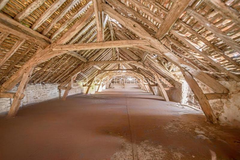 Corps de ferme - 240 m² - 10 pièces