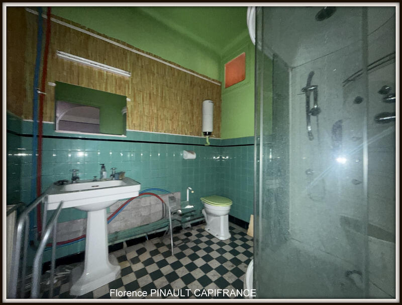 Immeuble - 830 m² - 10 pièces