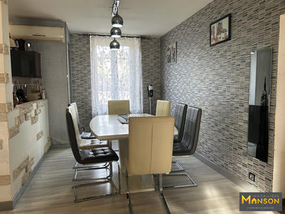 Appartement - 84 m² - 4 pièces