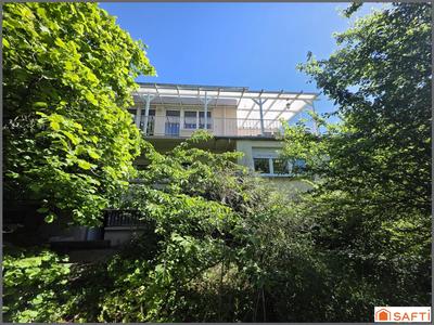 Appartement - 145 m² - 6 pièces