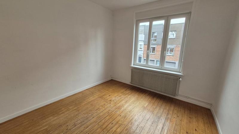 Maison - 210 m² - 8 pièces