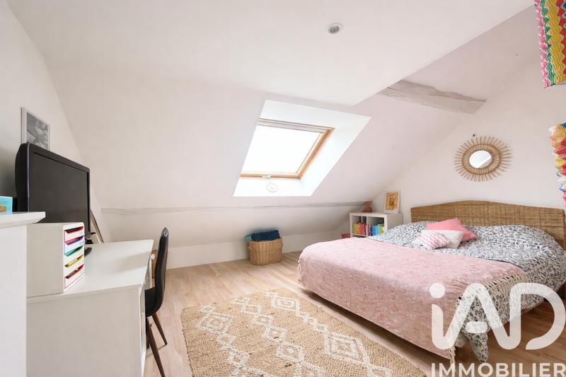 Maison - 385 m² - 8 pièces