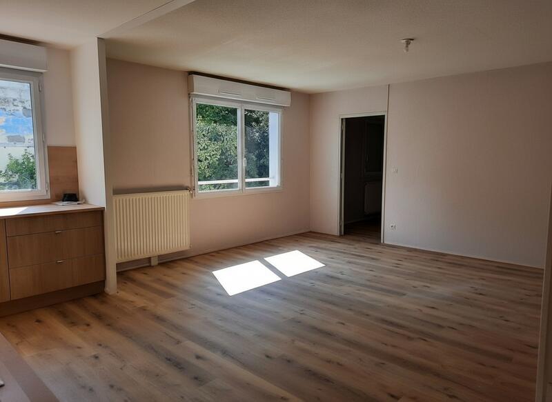 Appartement - 100 m² - 3 pièces