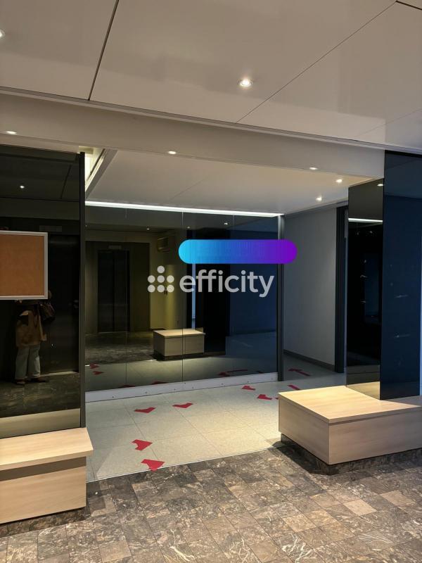 Bureau - 189 m² - 9 pièces