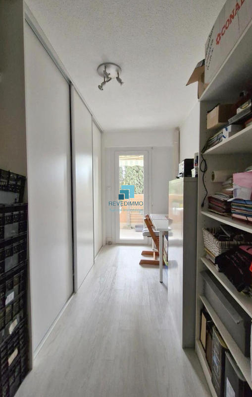 Appartement - 77 m² - 4 pièces