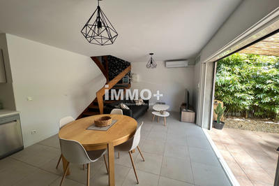 Appartement - 60 m² - 4 pièces