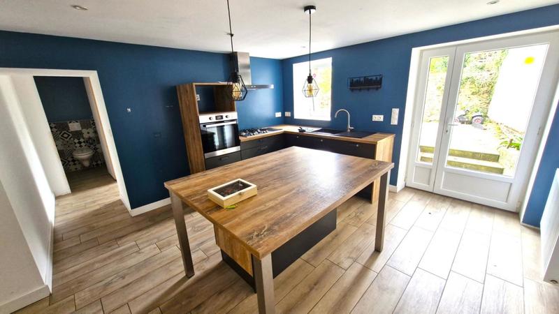 Maison - 204 m² - 10 pièces