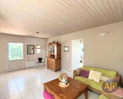 Maison - 95 m² - 5 pièces