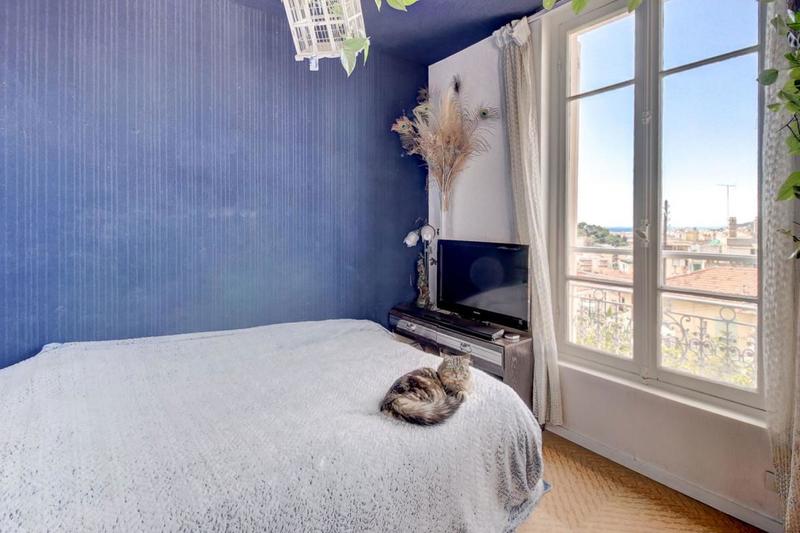 Maison - 230 m² - 8 pièces